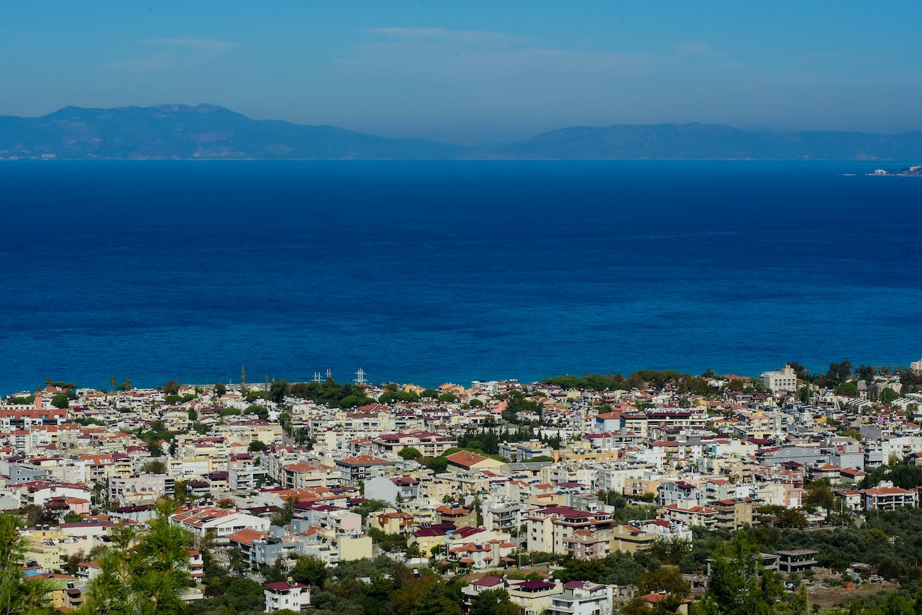 Aydın Selcen Kimdir?
