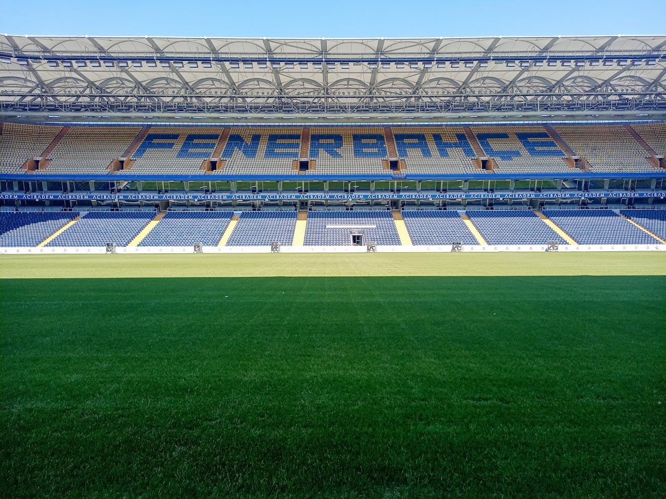 Fenerbahçe Formasıyla Avrupa Kupalarında En Fazla Gol Atan Futbolcu Kimdir?