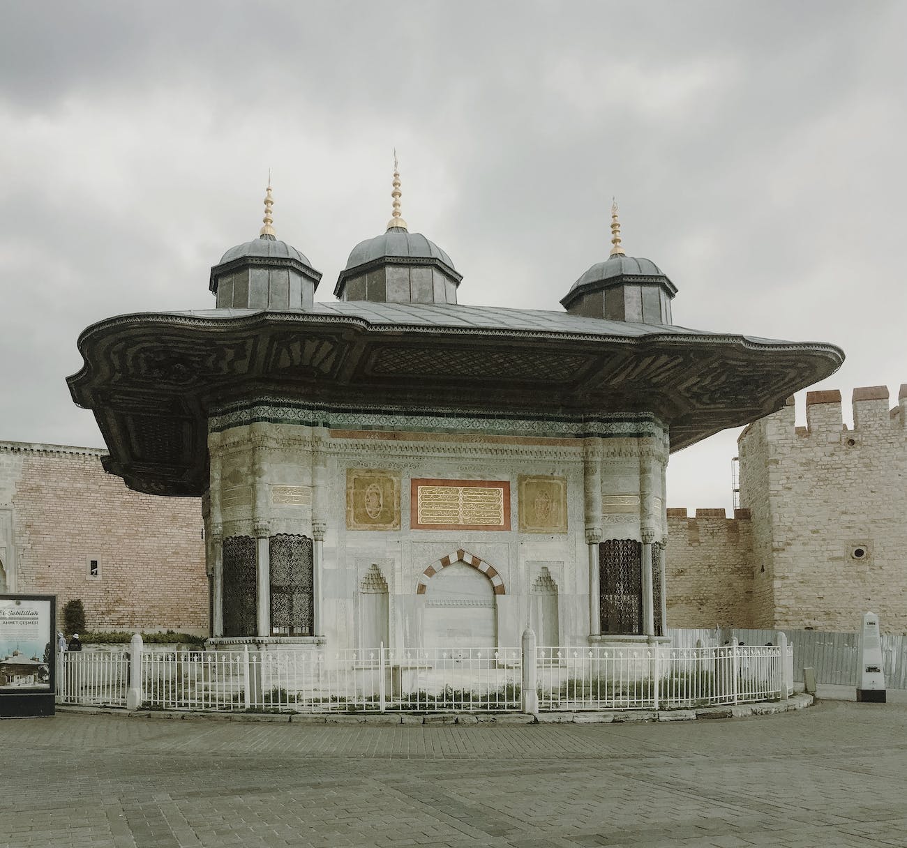 İsmihan Sultan Kimdir? - Tarihte Önemi ve Hayatı