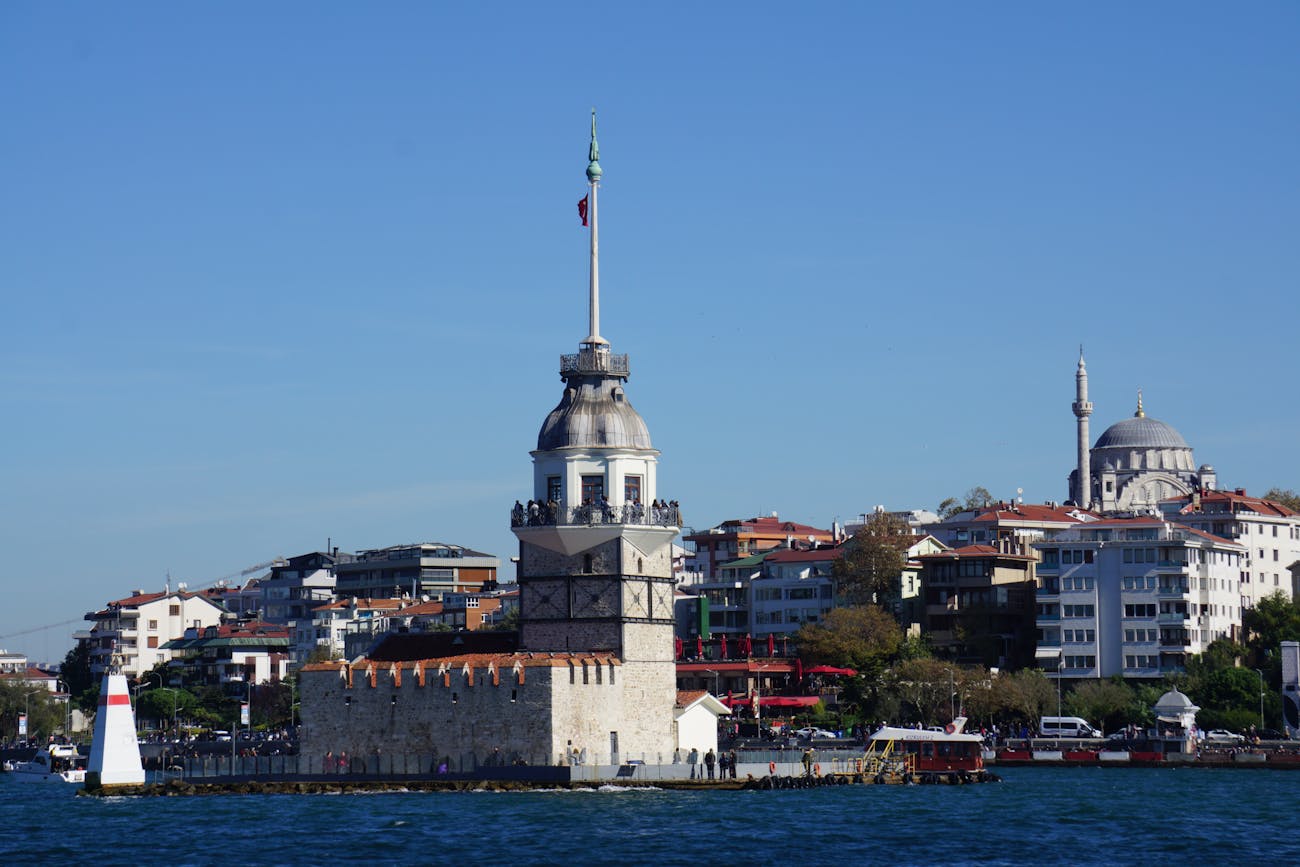 İstanbul Sefiri Kimdir?