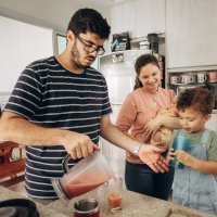 Aytuğ Atıcı Kimdir?