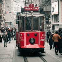 İstiklal Marşının Bestecisi Kimdir?