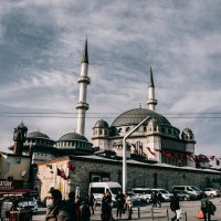 Taksim Delisi Cenk Kimdir?