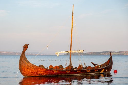 Destan Günseli Kimdir?