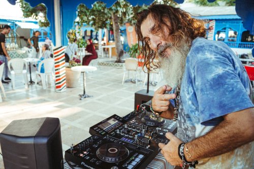 DJ Akman Kimdir?