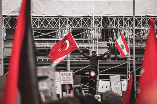 İlk Türk Şairi Kimdir?