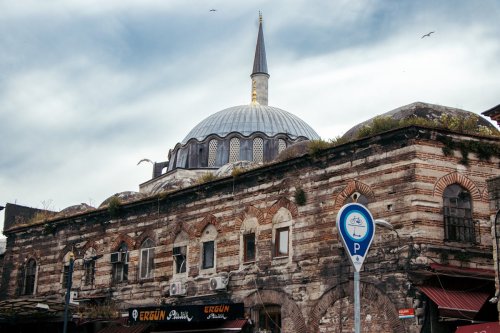 Rüstem Zeydan Kimdir?