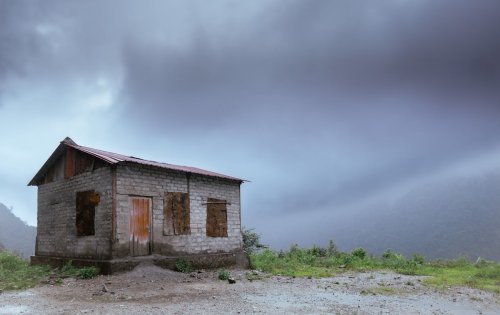 Yağmur Öztürk Kimdir?